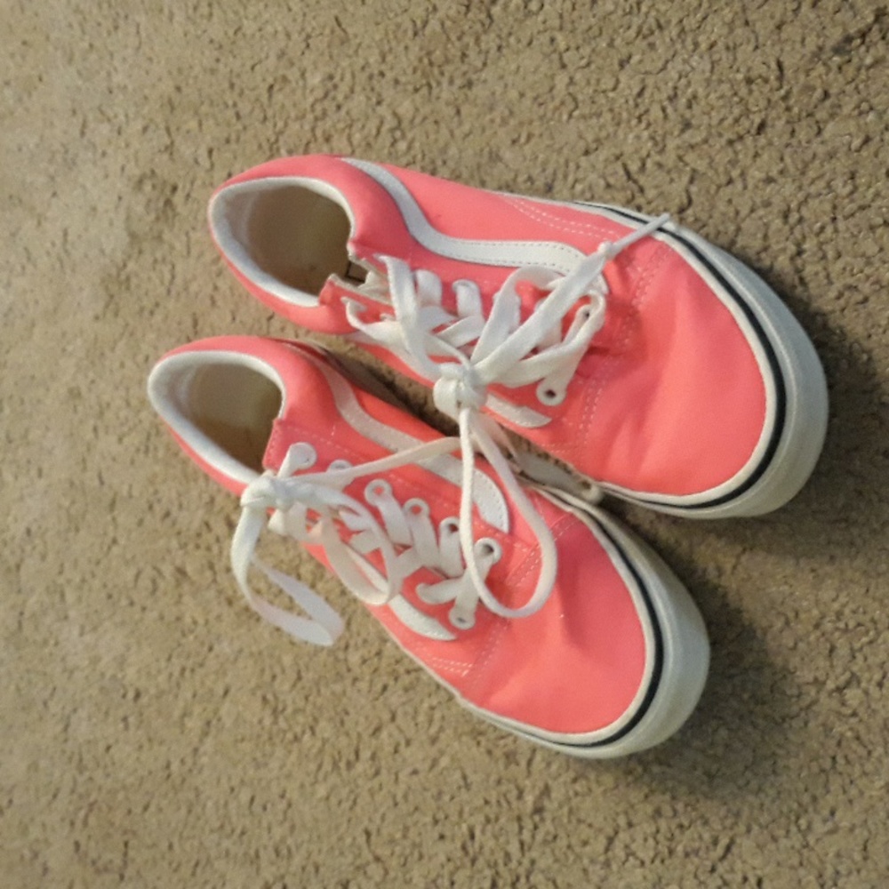 Van's